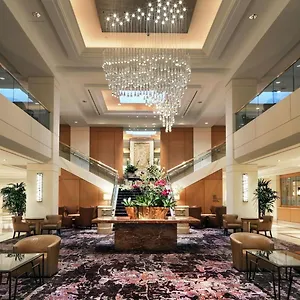 Hilton Angeles Airport Отель
