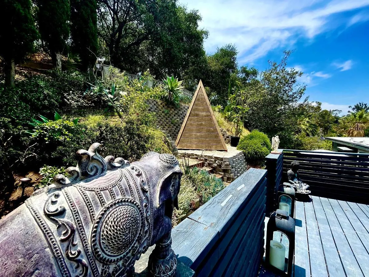 Дом отдыха Shanti Om Retreat In Beverly Hills