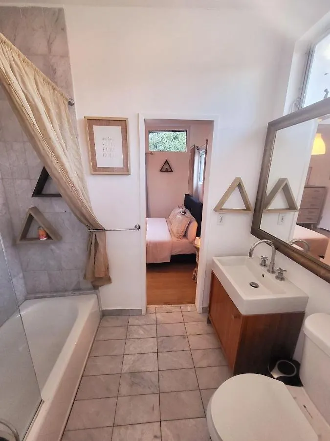 Дом отдыха Shanti Om Retreat In Beverly Hills